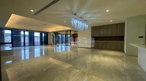 5 bedrooms apartment for rent TWD 190 000 - 51 ping - Shilin District, Taipei City slide 1