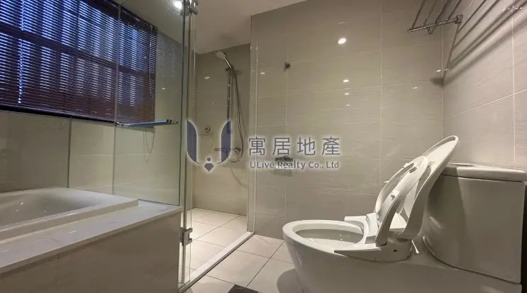 5 bedrooms apartment for rent TWD 190 000 - 51 ping - Shilin District, Taipei City slide 14