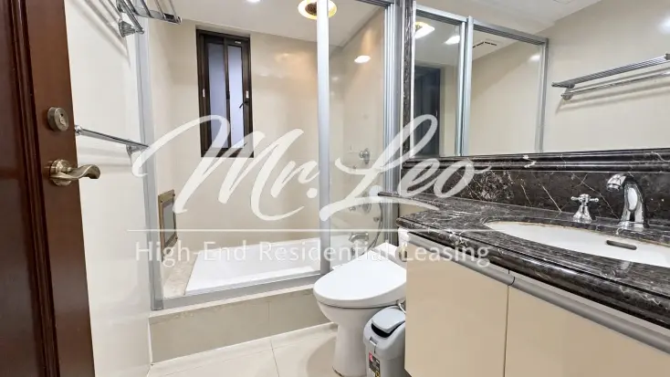 4 bedrooms apartment for rent in Zhongzheng District, Taipei City | NT$ 150 000 | 48 ping slide 10